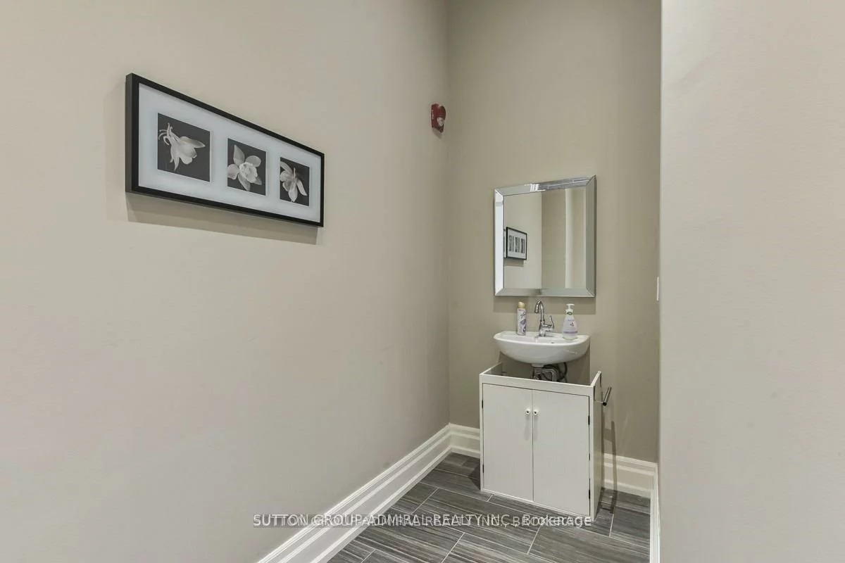 10376, Yonge, Mill Pond, Richmond Hill