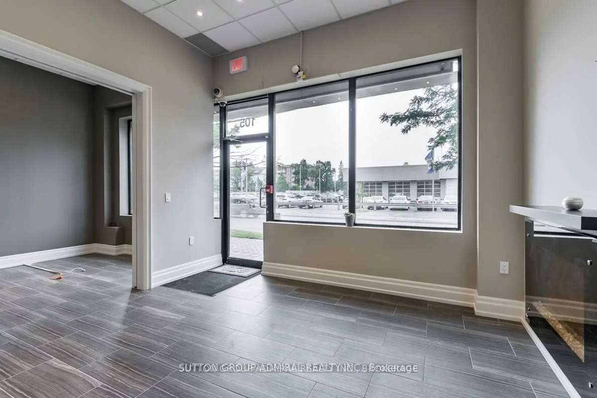 10376, Yonge, Mill Pond, Richmond Hill