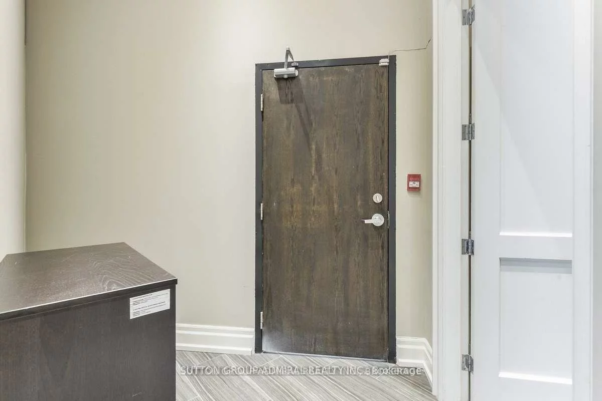 10376, Yonge, Mill Pond, Richmond Hill