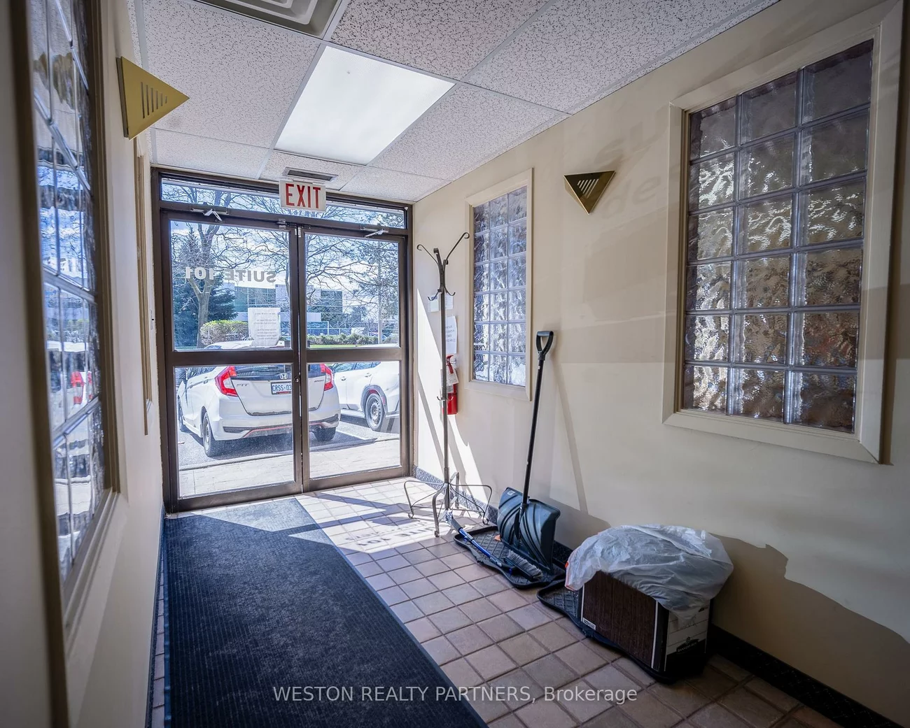 80, Fulton, Beaver Creek Business Park, Richmond Hill