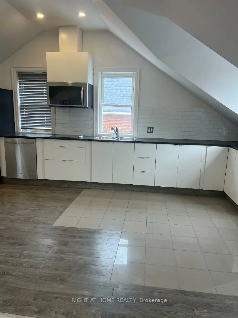 45, Major Mackenzie, Harding, Richmond Hill