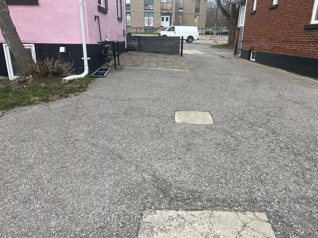 45, Major Mackenzie, Harding, Richmond Hill