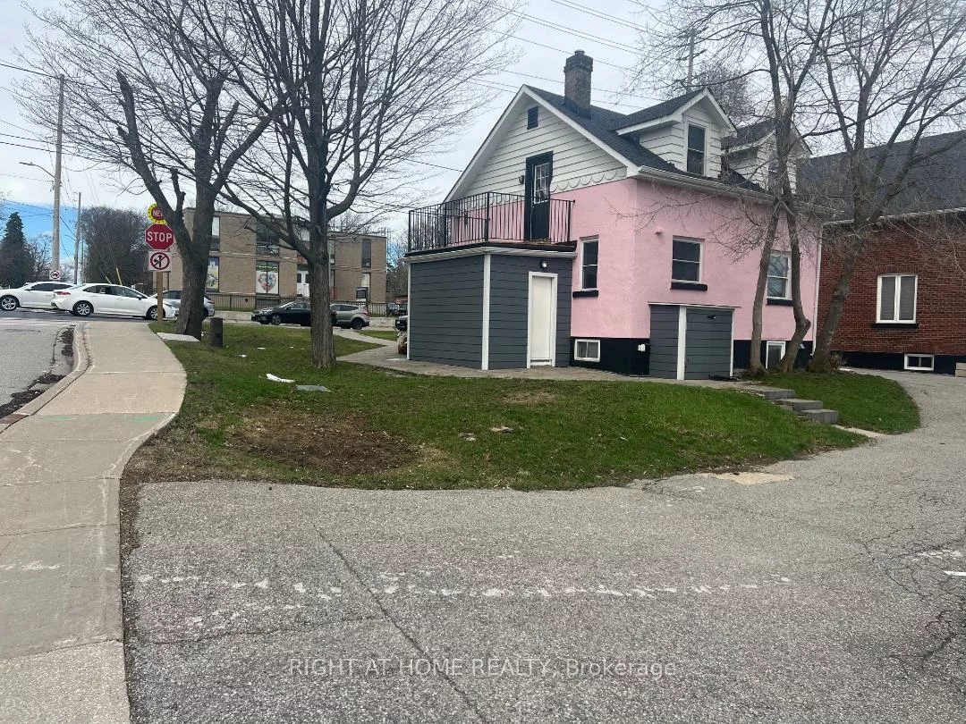 45, Major Mackenzie, Harding, Richmond Hill