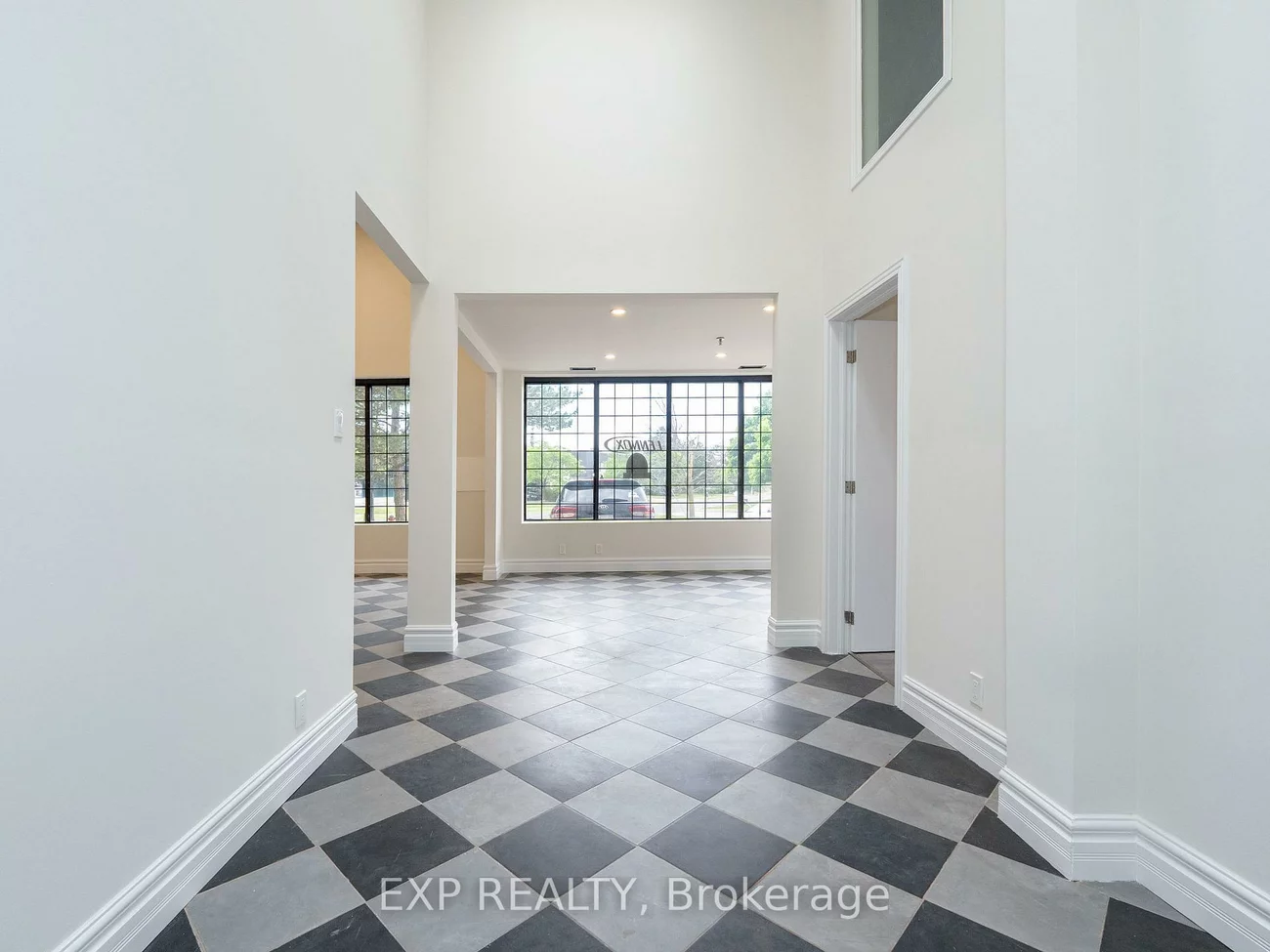 16, Sims, Beaver Creek Business Park, Richmond Hill