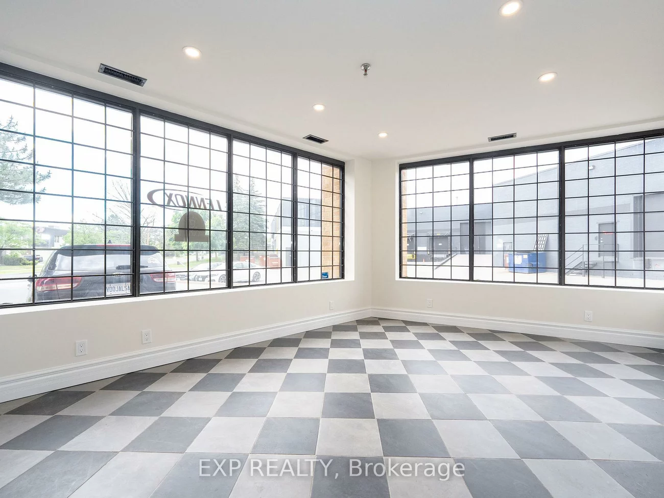 16, Sims, Beaver Creek Business Park, Richmond Hill