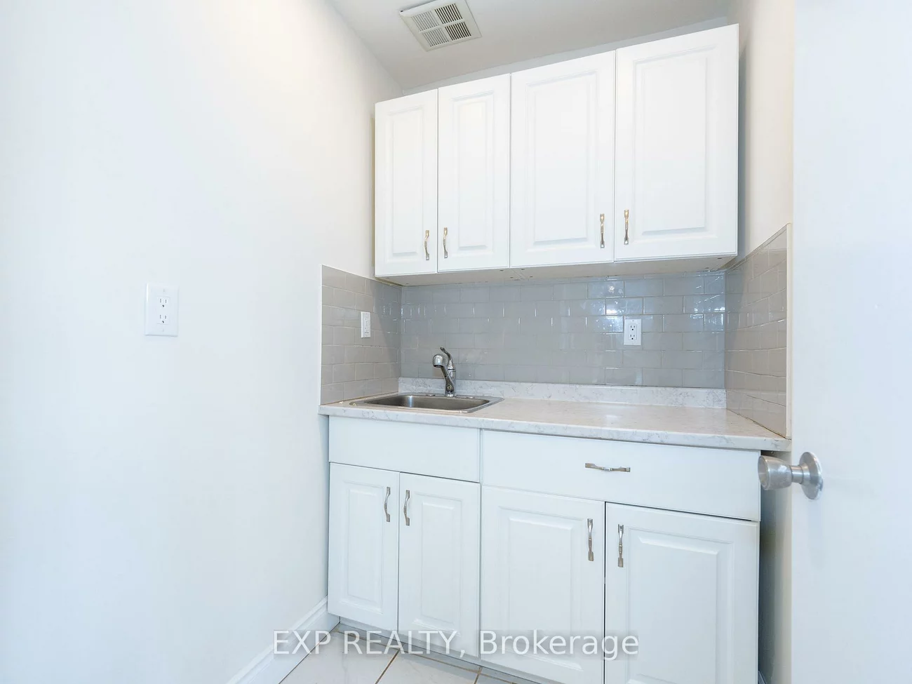 16, Sims, Beaver Creek Business Park, Richmond Hill