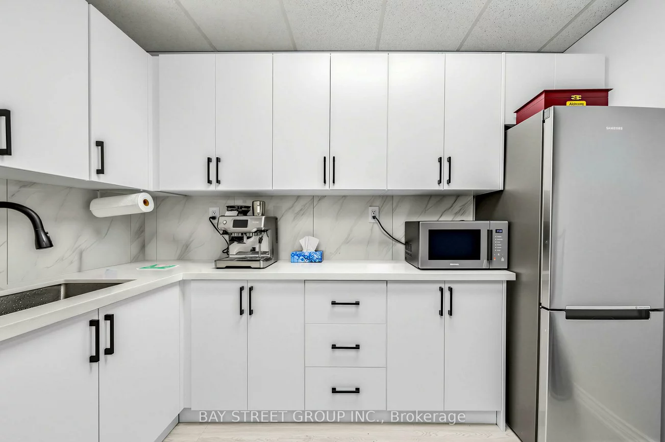 9040, Leslie, Beaver Creek Business Park, Richmond Hill