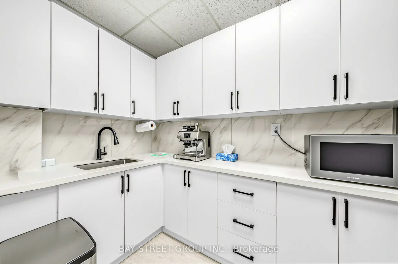 9040, Leslie, Beaver Creek Business Park, Richmond Hill