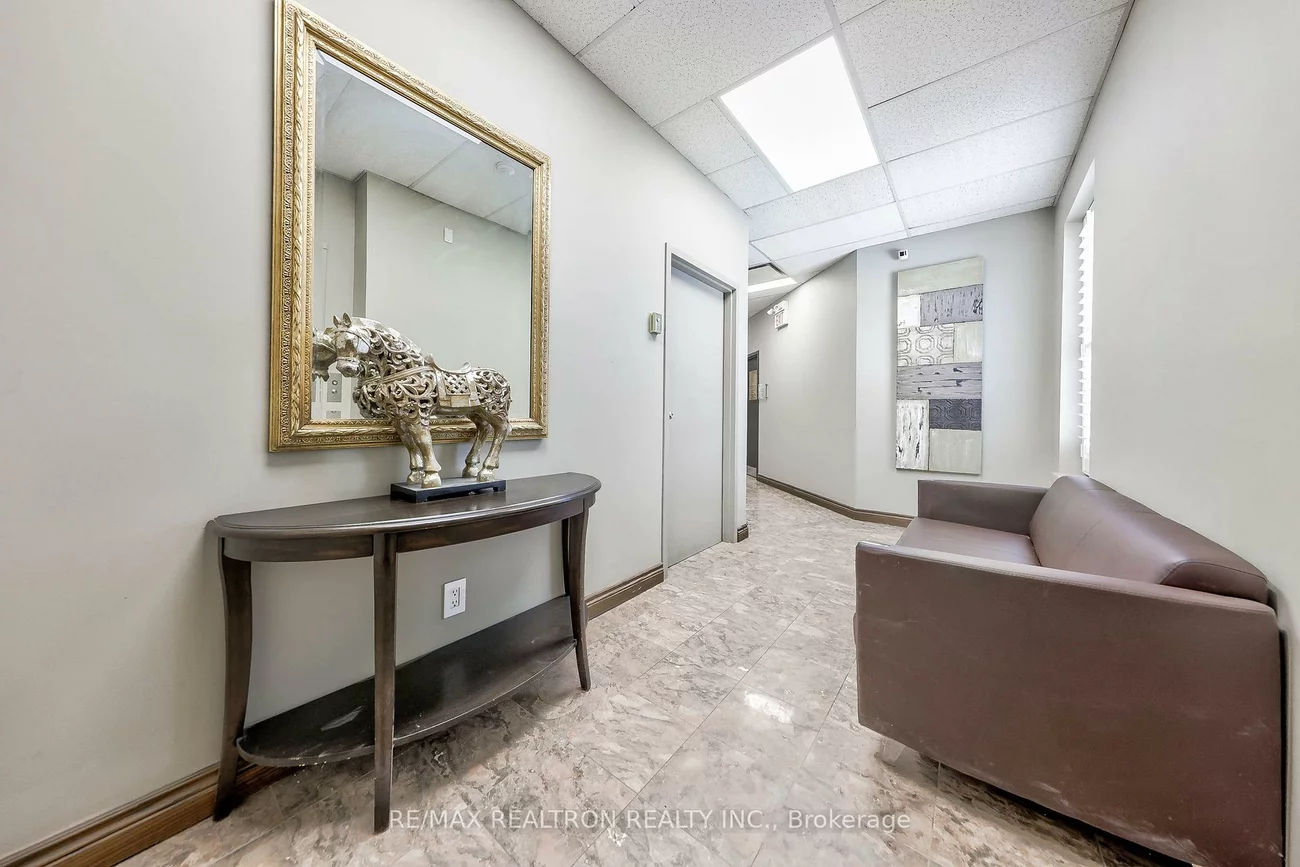 9955, Yonge, Harding, Richmond Hill