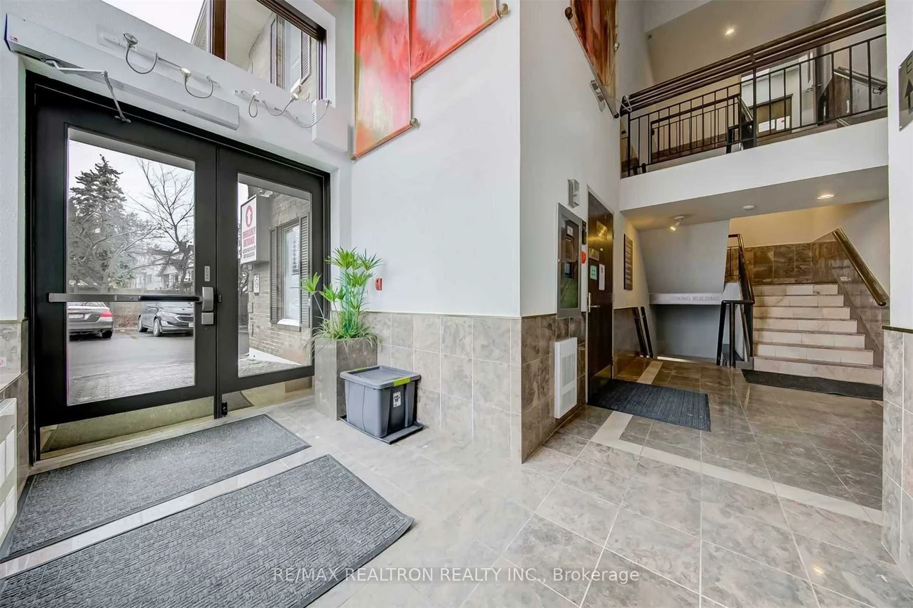9955, Yonge, Harding, Richmond Hill