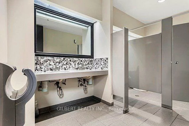 165, East Beaver Creek, Beaver Creek Business Park, Richmond Hill