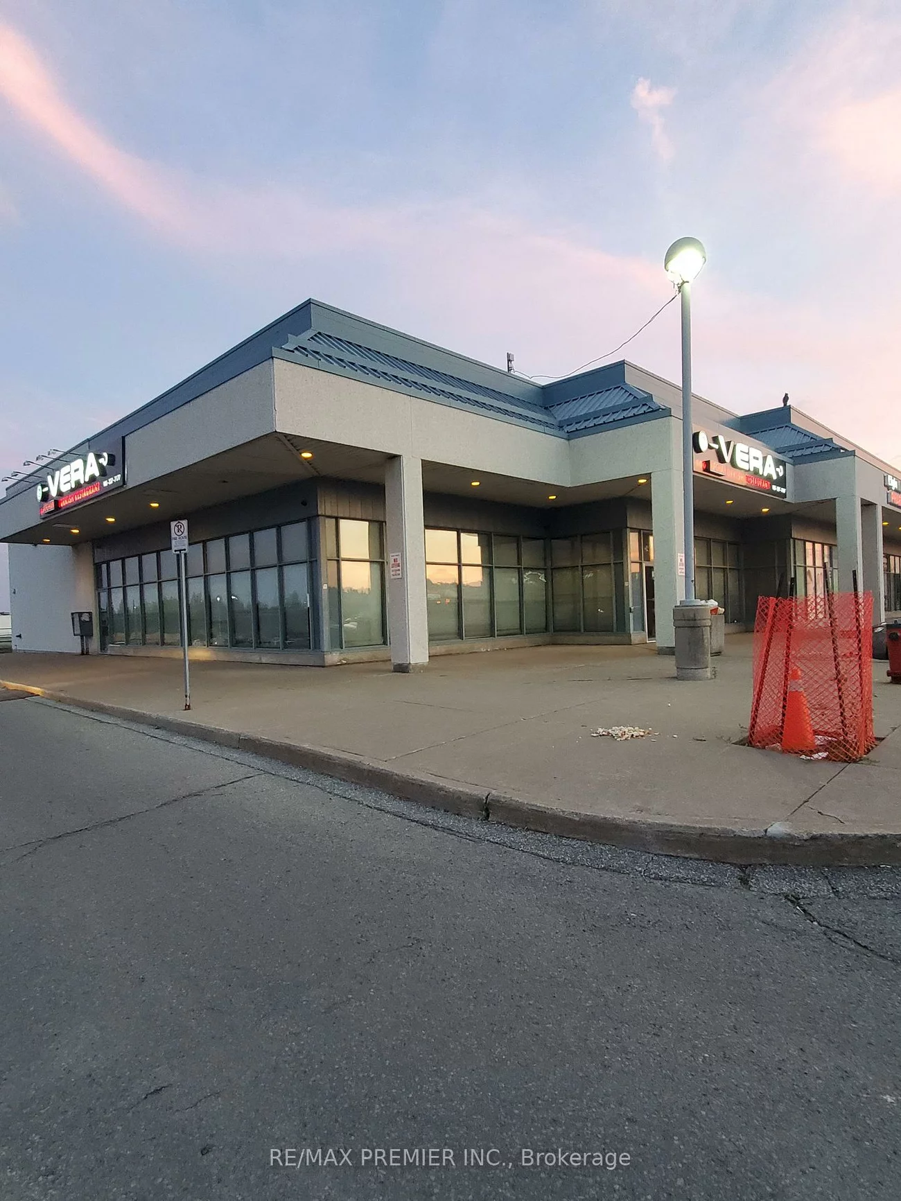 10909, Yonge, Devonsleigh, Richmond Hill