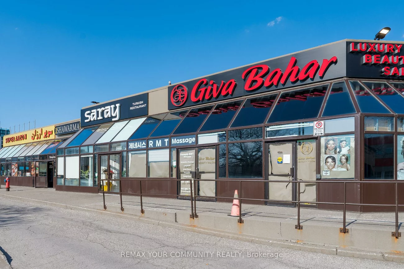 9737, Yonge, Harding, Richmond Hill