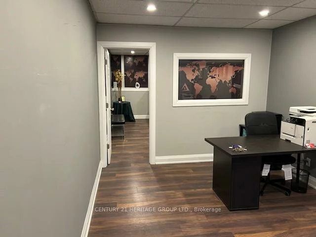 10255, Yonge, Crosby, Richmond Hill