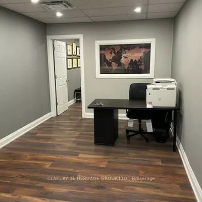 10255, Yonge, Crosby, Richmond Hill