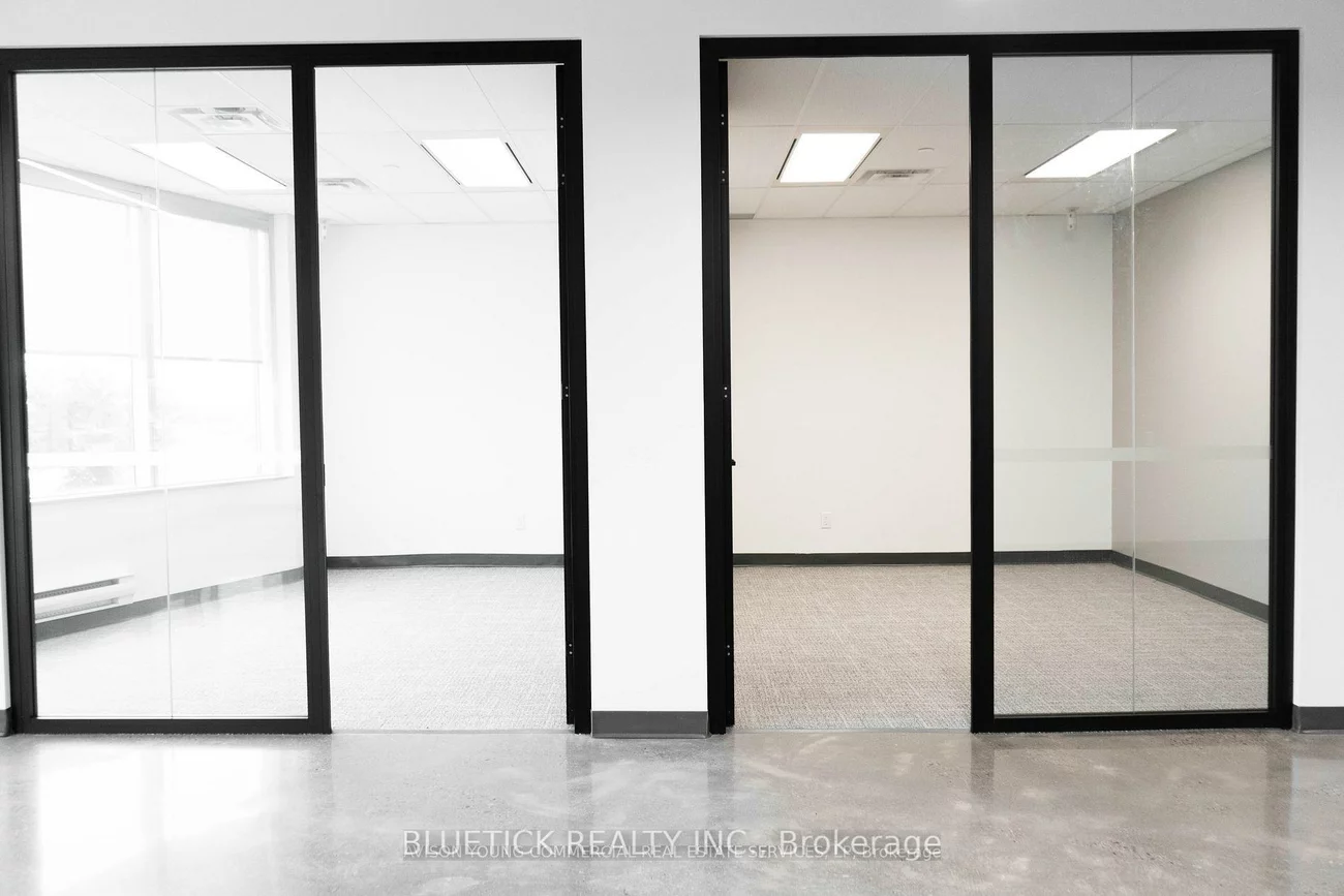 30, Leek, Beaver Creek Business Park, Richmond Hill