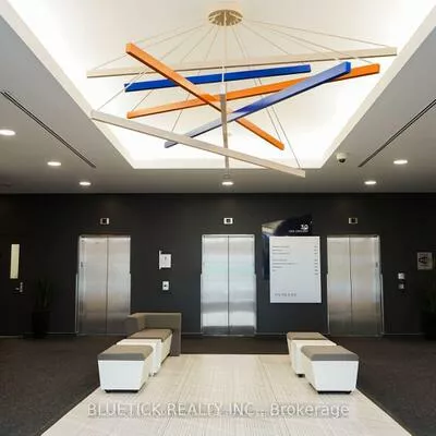 30, Leek, Beaver Creek Business Park, Richmond Hill