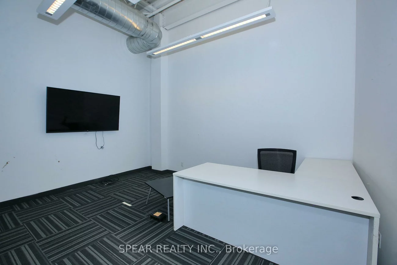 68B, Leek, Beaver Creek Business Park, Richmond Hill