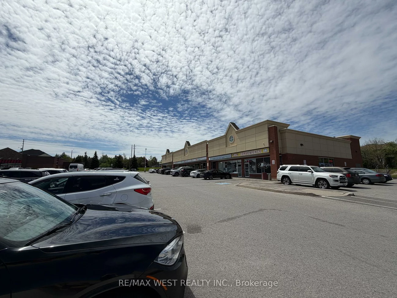 1390, Major Mackenzie, Bayview Hill, Richmond Hill