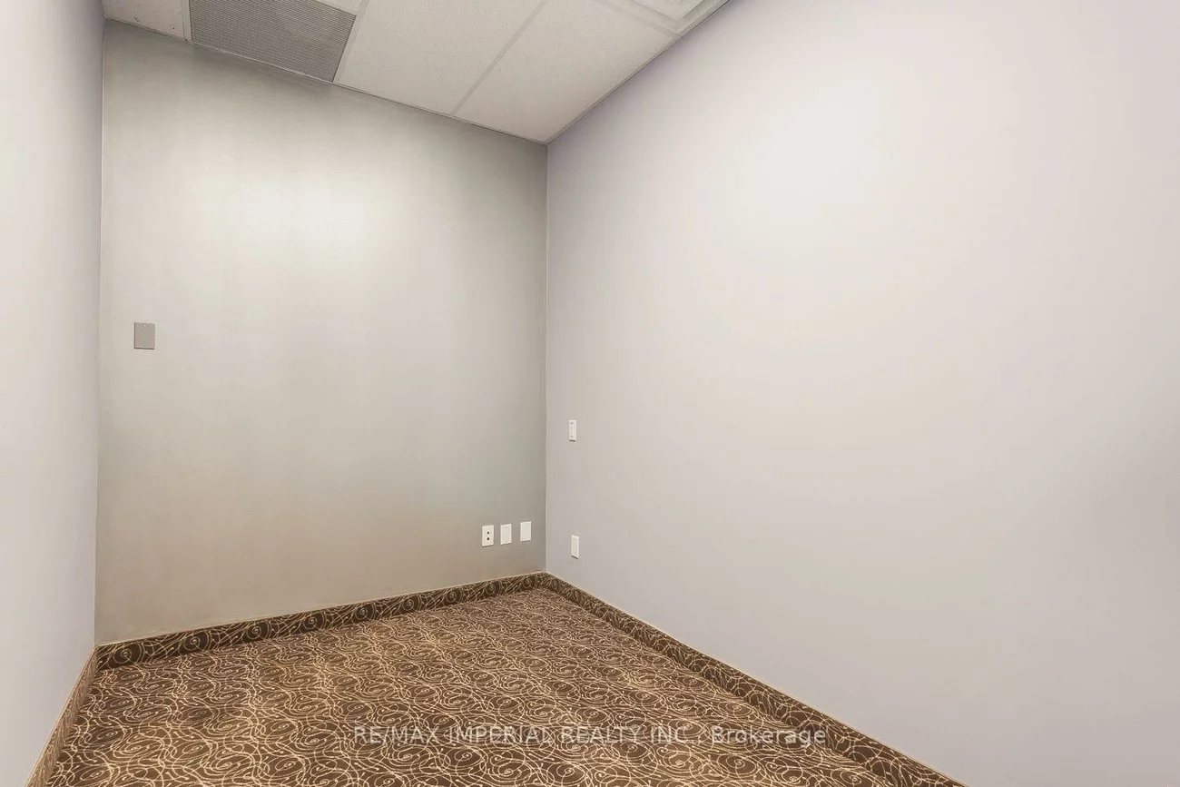 15, Wertheim, Beaver Creek Business Park, Richmond Hill
