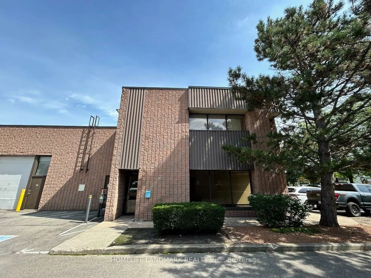 80, Fulton, Beaver Creek Business Park, Richmond Hill