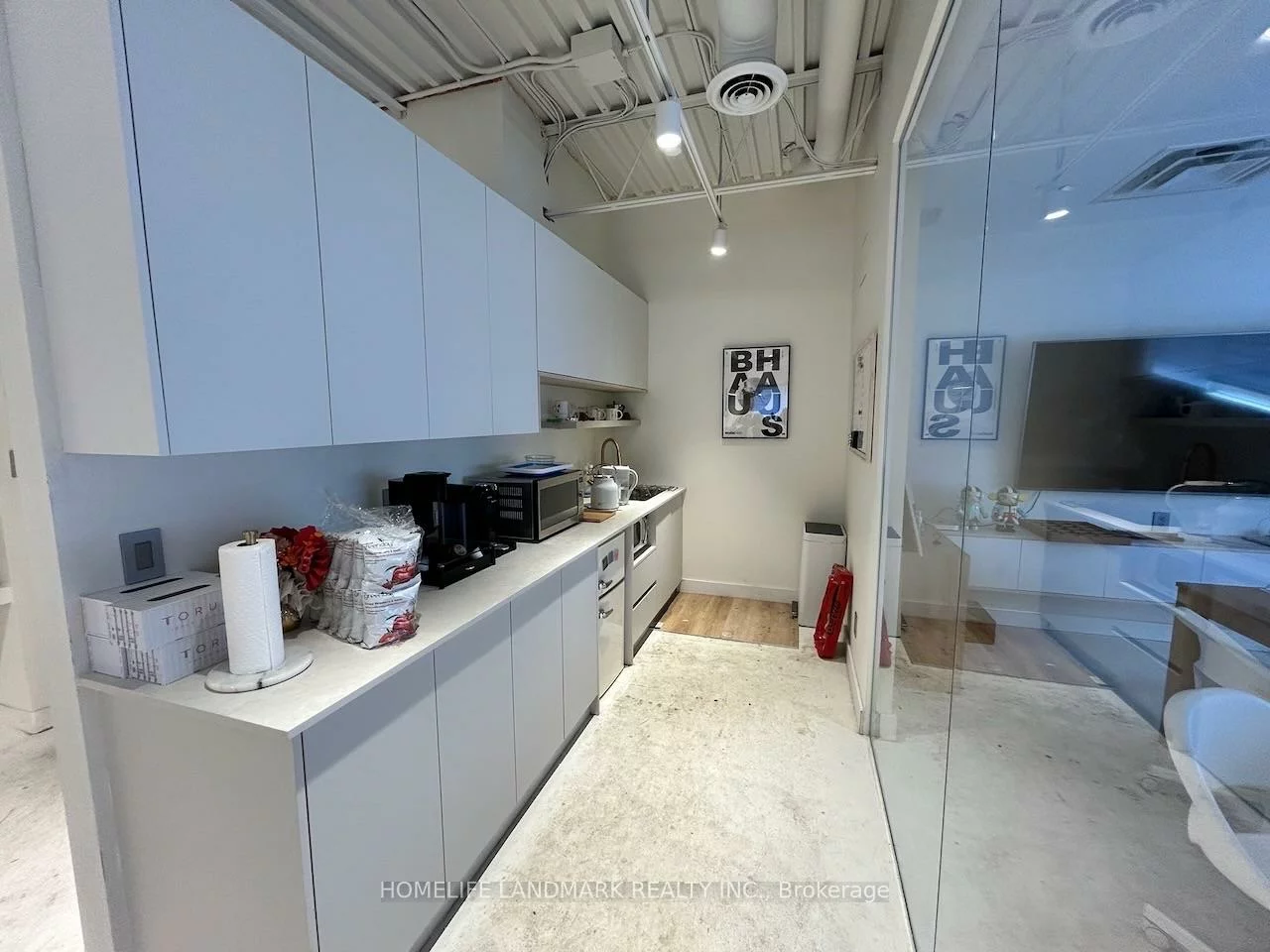 80, Fulton, Beaver Creek Business Park, Richmond Hill
