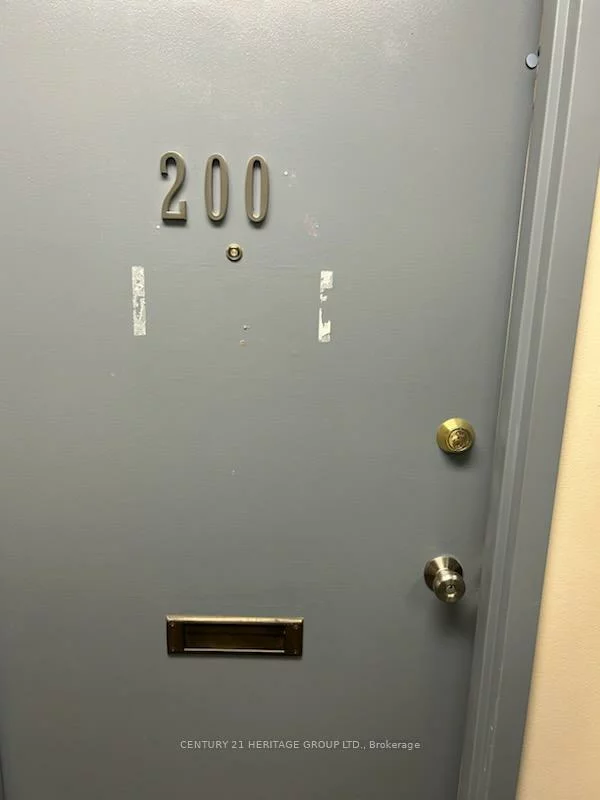 10265, Yonge, Crosby, Richmond Hill