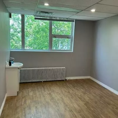 10265, Yonge, Crosby, Richmond Hill