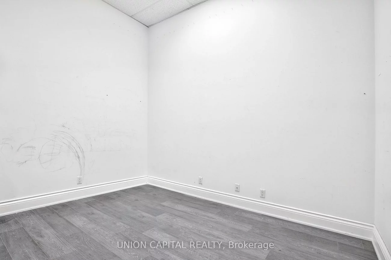 20, Wertheim, Beaver Creek Business Park, Richmond Hill
