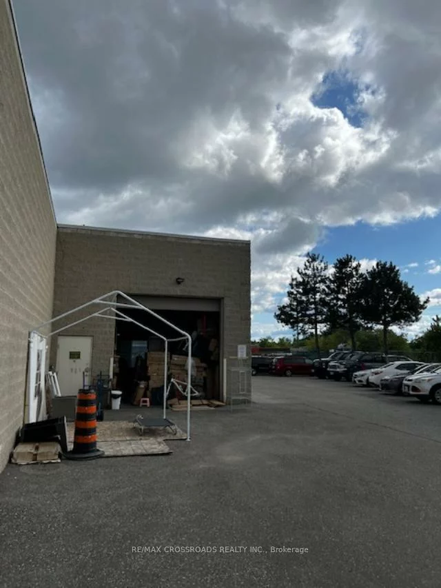 346, Newkirk, Crosby, Richmond Hill