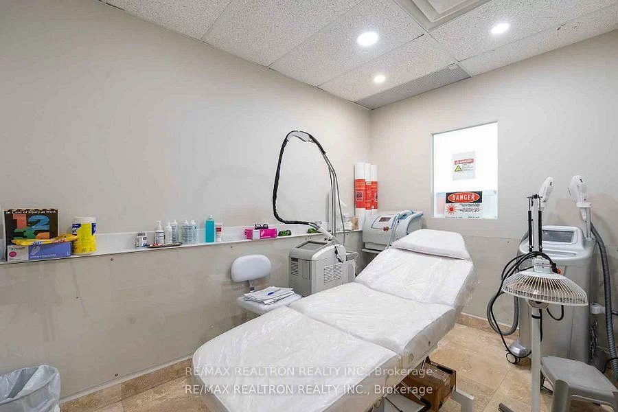 11685, Yonge, Jefferson, Richmond Hill
