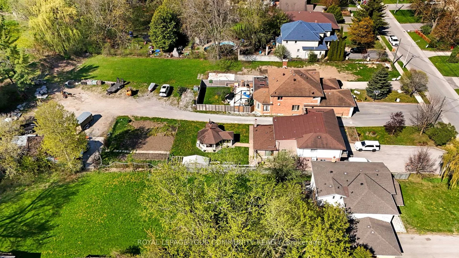 197, Douglas, Oak Ridges Lake Wilcox, Richmond Hill