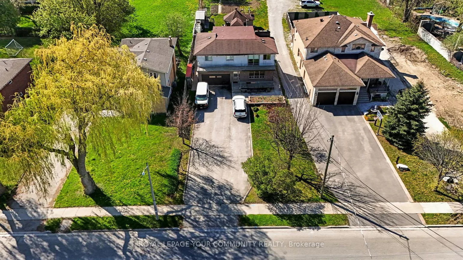 197, Douglas, Oak Ridges Lake Wilcox, Richmond Hill