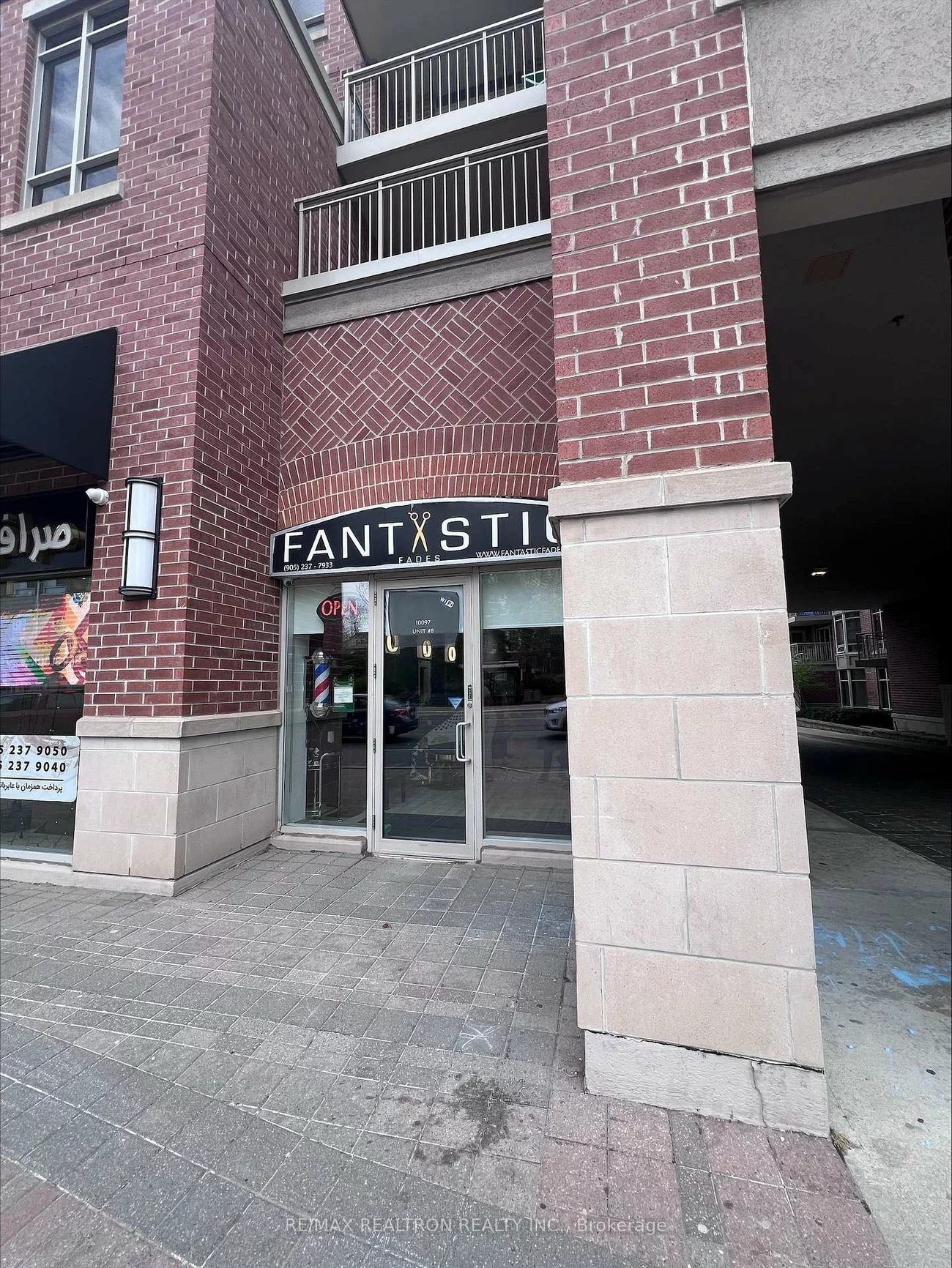 10097, Yonge, Crosby, Richmond Hill