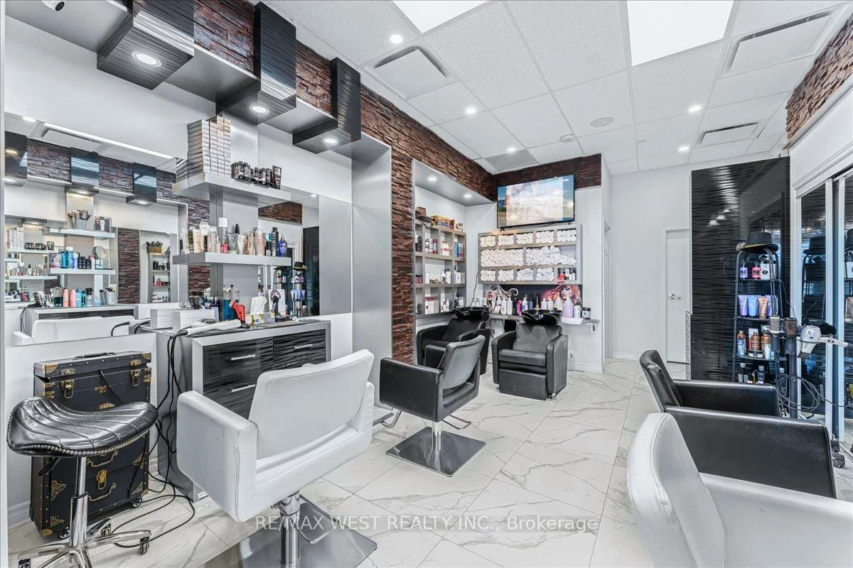 9610, Yonge, North Richvale, Richmond Hill