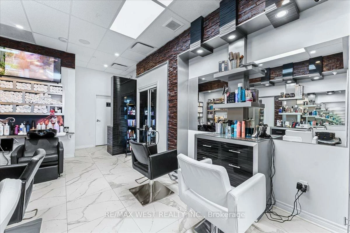 9610, Yonge, North Richvale, Richmond Hill