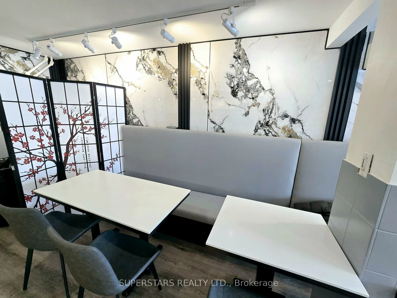 10231, Yonge, Crosby, Richmond Hill