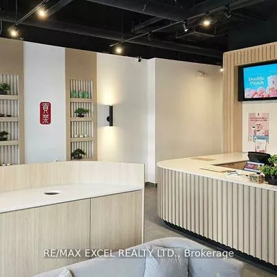 9471, Yonge, Observatory, Richmond Hill