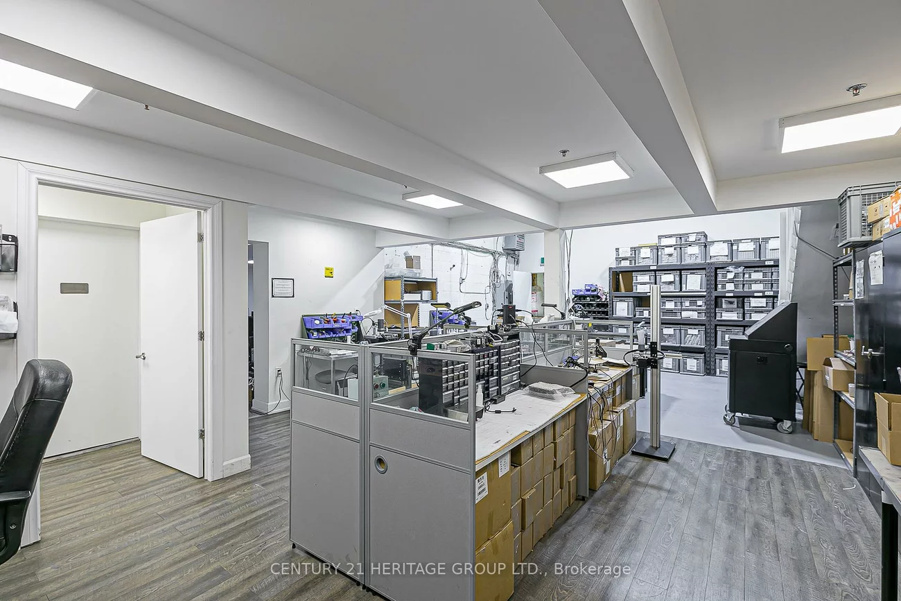 16, Sims, Beaver Creek Business Park, Richmond Hill
