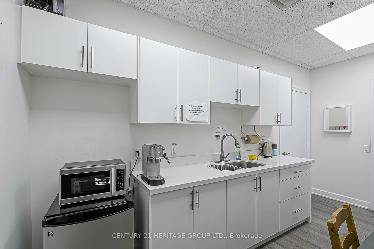 16, Sims, Beaver Creek Business Park, Richmond Hill