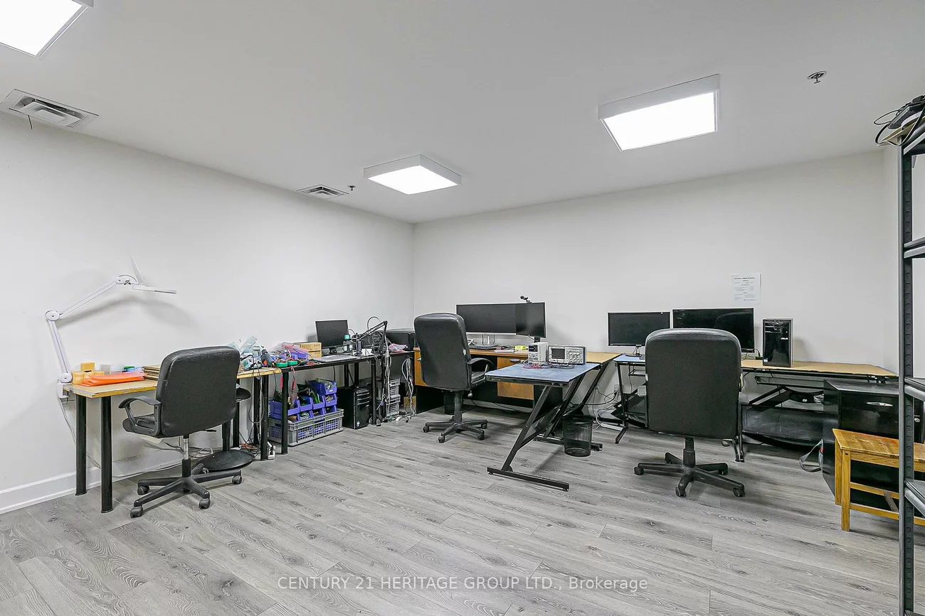 16, Sims, Beaver Creek Business Park, Richmond Hill