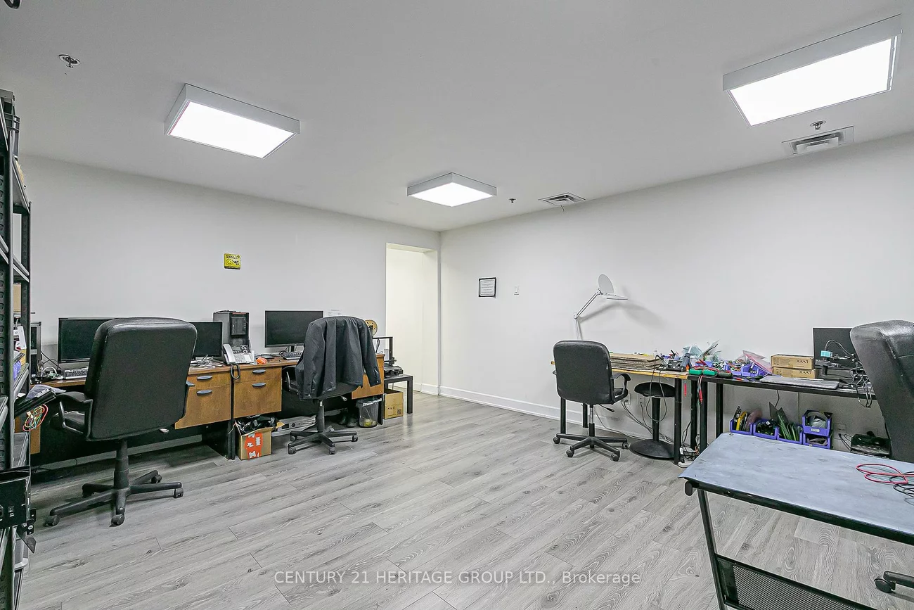 16, Sims, Beaver Creek Business Park, Richmond Hill