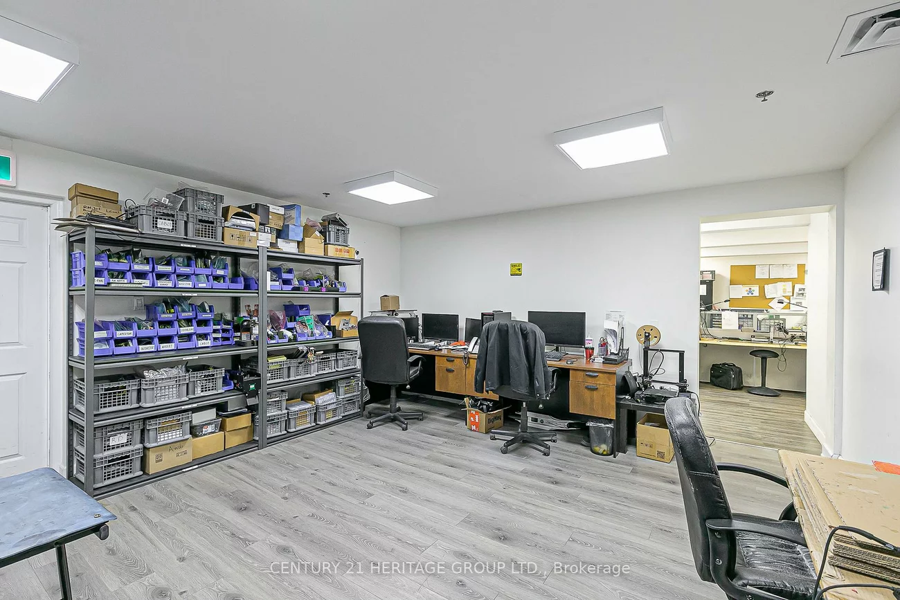16, Sims, Beaver Creek Business Park, Richmond Hill