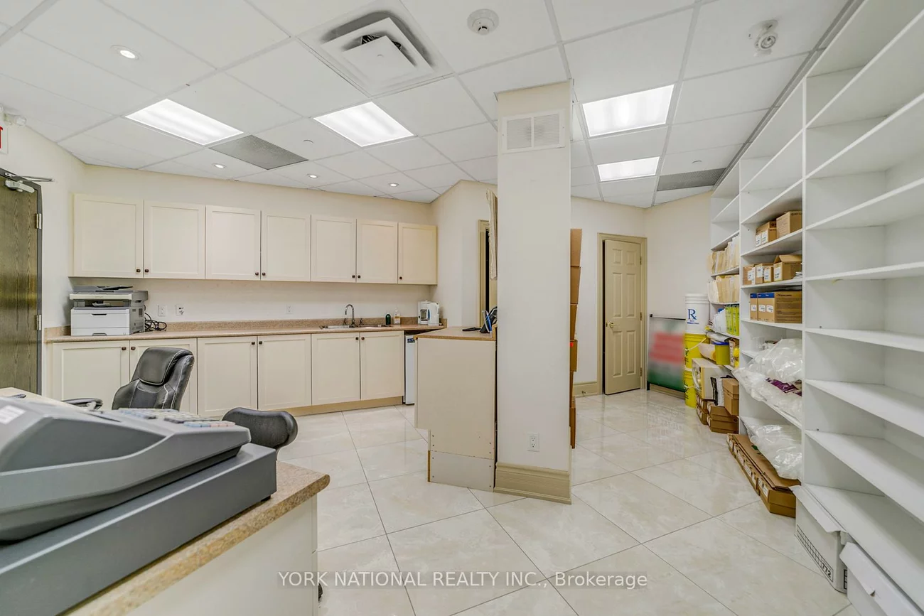 10376, Yonge, Mill Pond, Richmond Hill