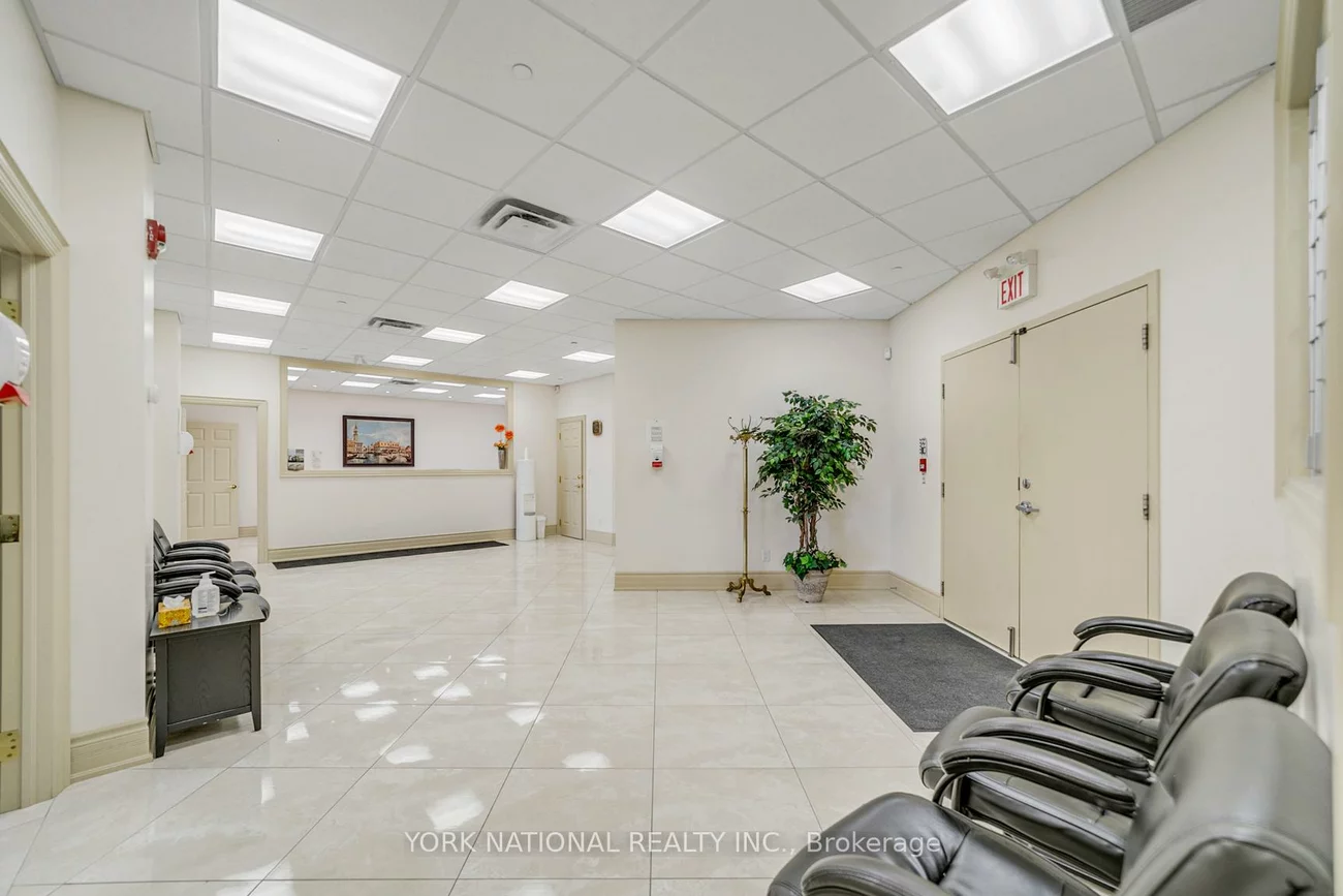 10376, Yonge, Mill Pond, Richmond Hill