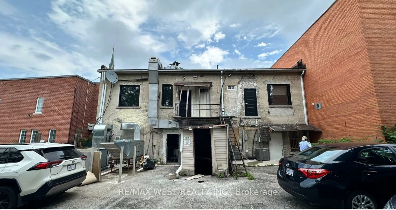 10176, Yonge, Mill Pond, Richmond Hill