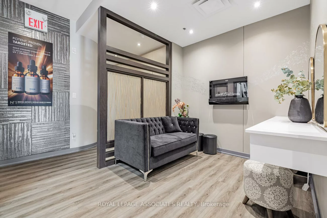 1390, Major Makenzie, Bayview Hill, Richmond Hill