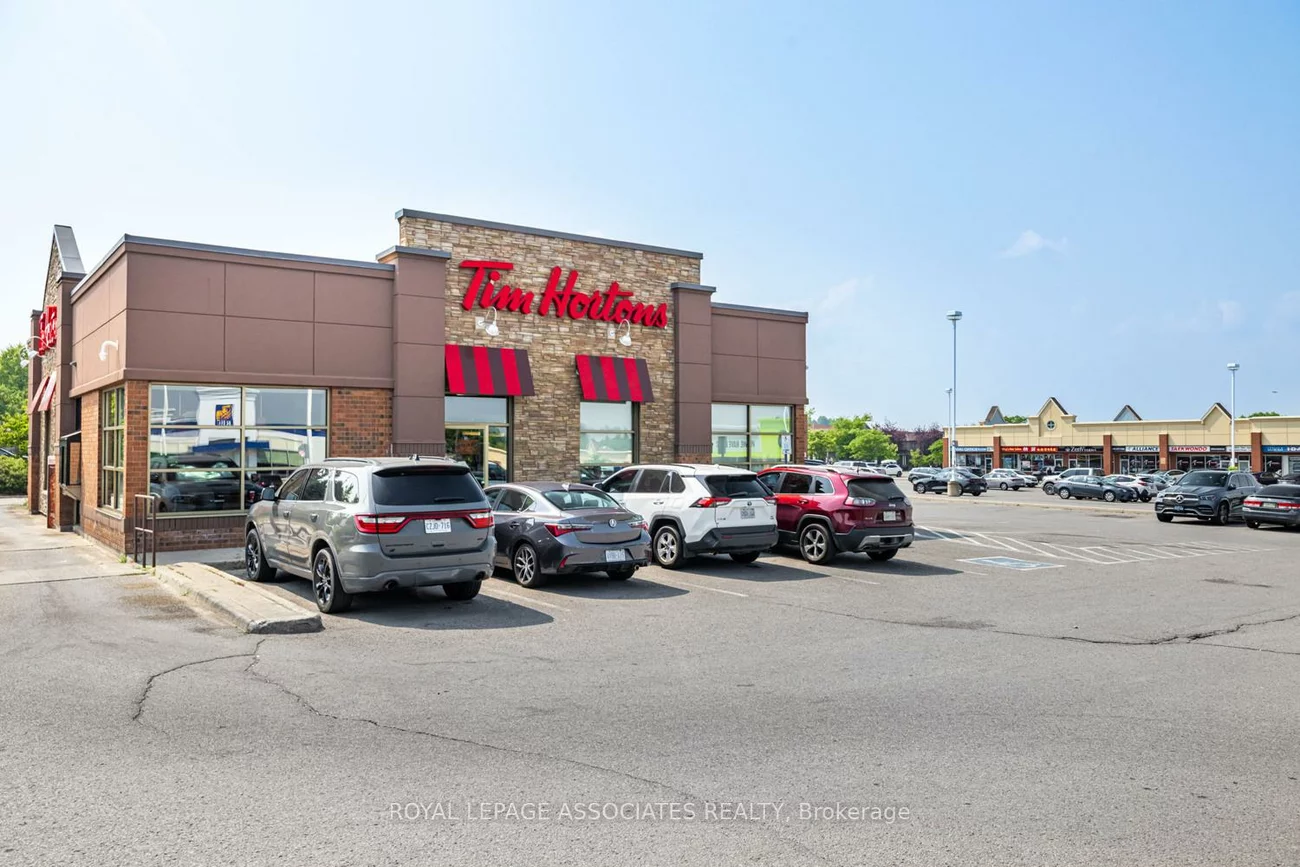 1390, Major Makenzie, Bayview Hill, Richmond Hill
