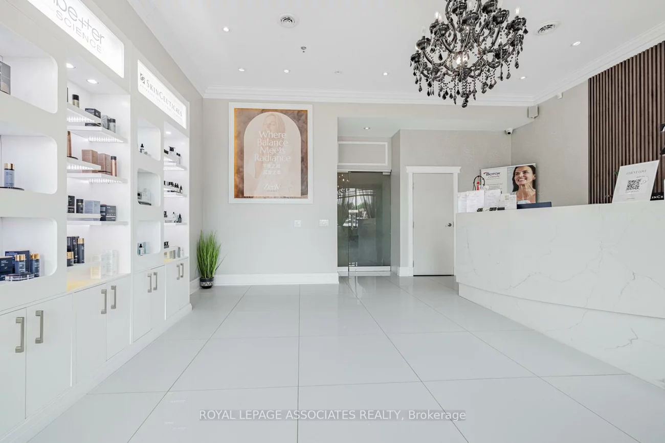 1390, Major Makenzie, Bayview Hill, Richmond Hill