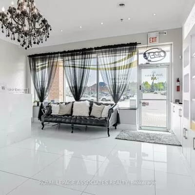 1390, Major Makenzie, Bayview Hill, Richmond Hill